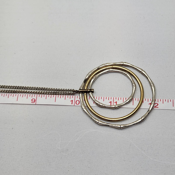 Kenneth Cole Three Circle Bamboo Pattern Pendant Chain Necklace Silver Gold Tone - Picture 7 of 7
